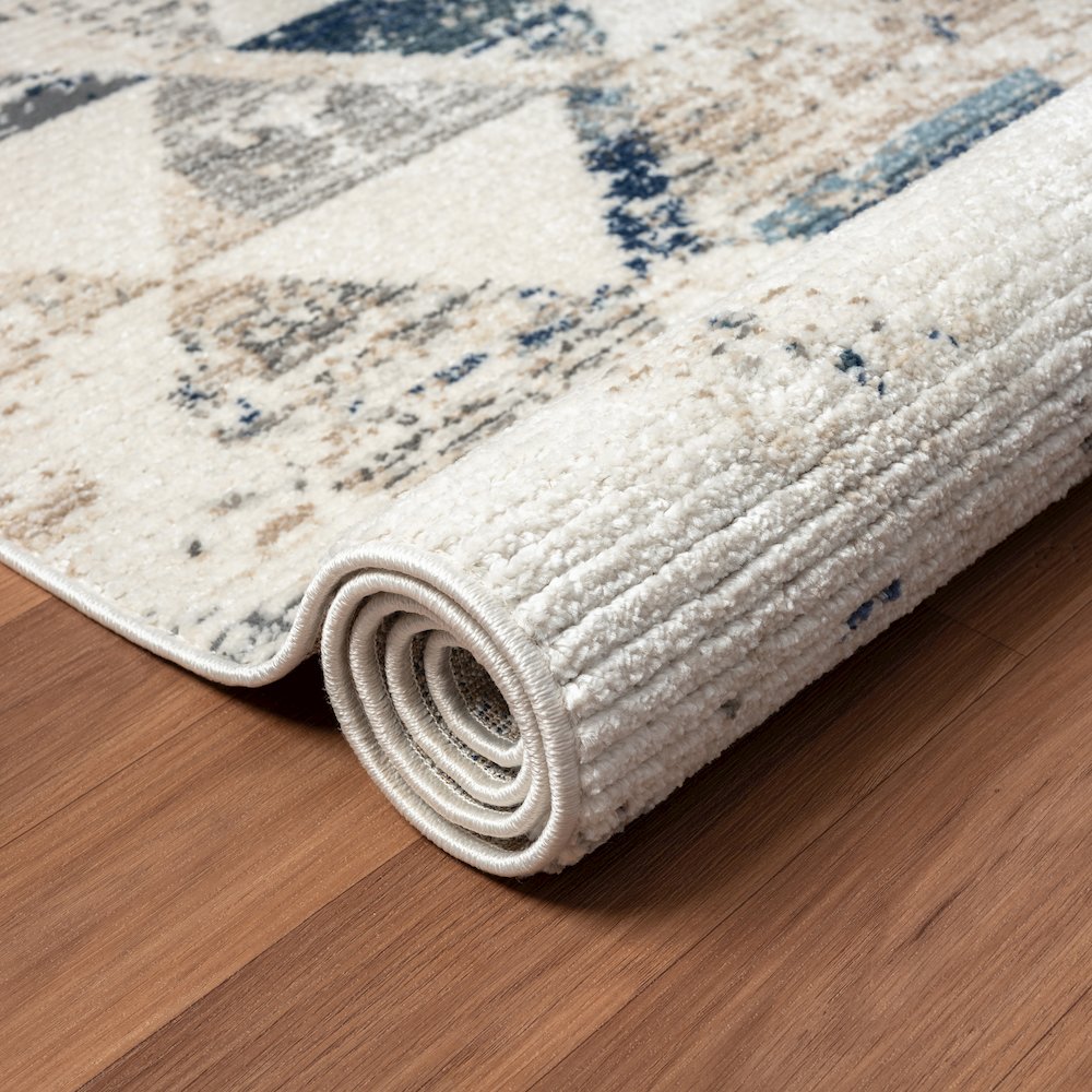 Bristol Performance Blend Area Rug Indoor in Ivory/Blue, 5' x 7'