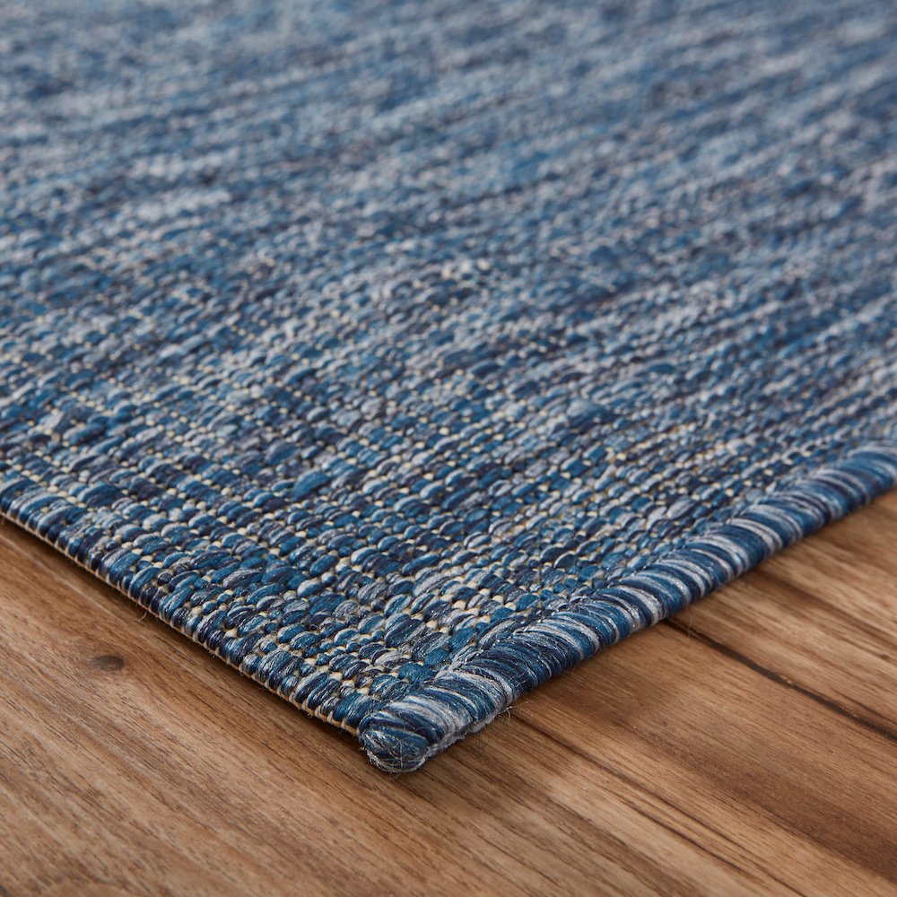 Captiva Durable Performance Area Rug Outdoor in Blue/Gray, 5' x 7'