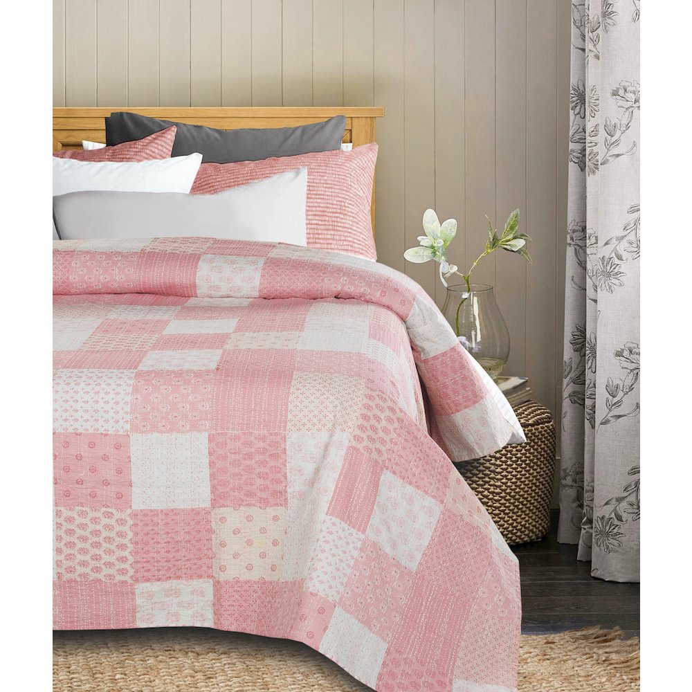 Coverlet Cotton in Pink 86" x 91"