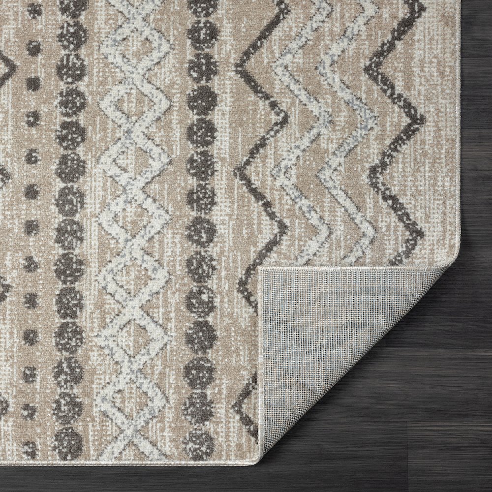 Lanham Durable Performance Area Rug Indoor in Beige/Gray, 7'9" x 9'9"