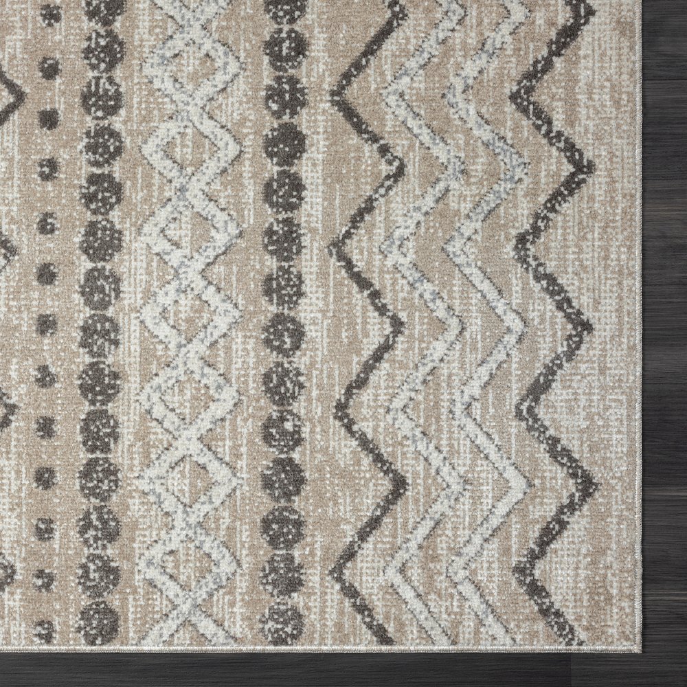 Lanham Durable Performance Area Rug Indoor in Beige/Gray, 7'9" x 9'9"
