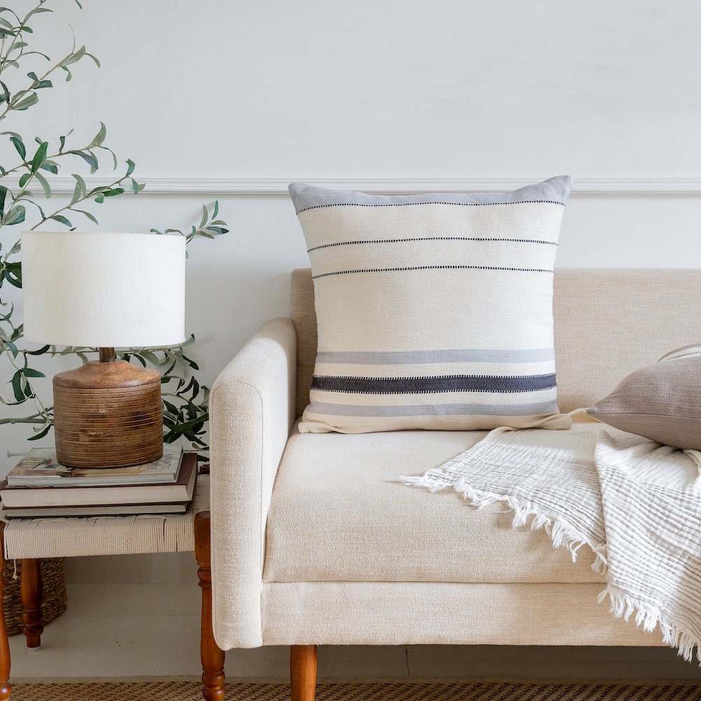 Wilmington Cotton Poly Filled Pillow in Ivory/Gray, 20" x 20"