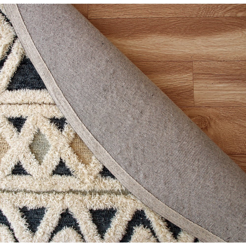Tufted Geometric Diamonds and Stripes Round Rug