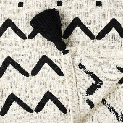 Avant-Garde Black/White Chevron/Dot Hand-Woven All-Natural Cotton Throw Blanket