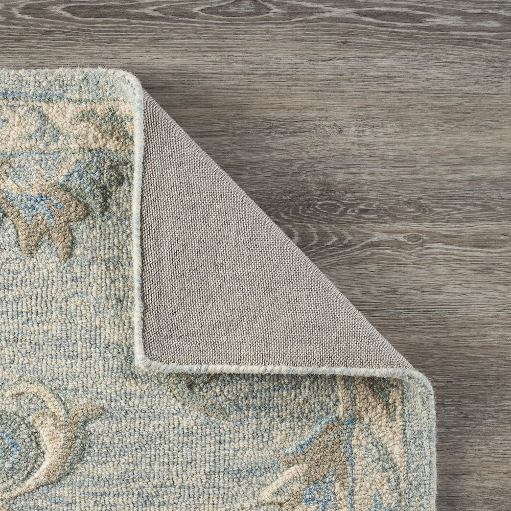 Mirroring Baby Blue Floral Bloom Area Rug 5'0"x7'0"
