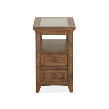 Bay Creek Toasted Nutmeg Chairside End Table