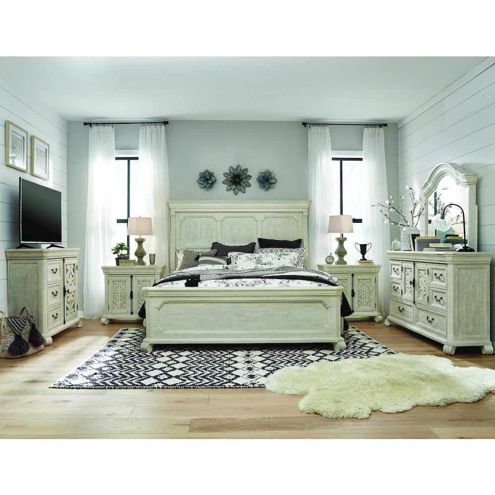 Bronwyn Alabaster Queen Panel Bed