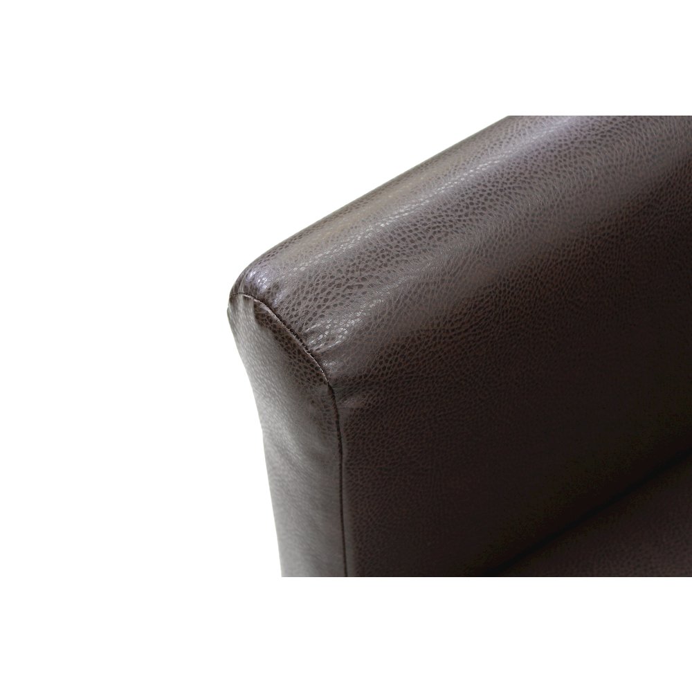 Savannah Club Chair - Leatherette Brown