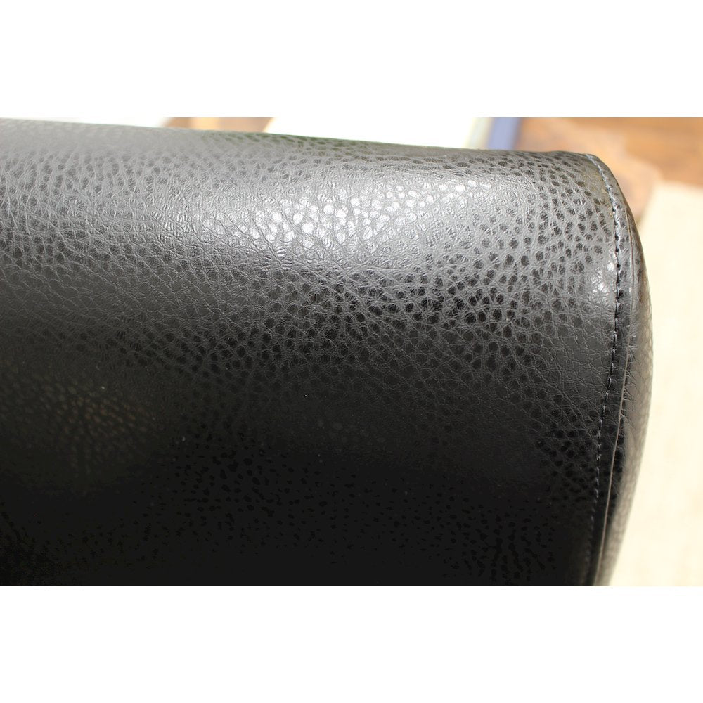 Windsor Club Chair