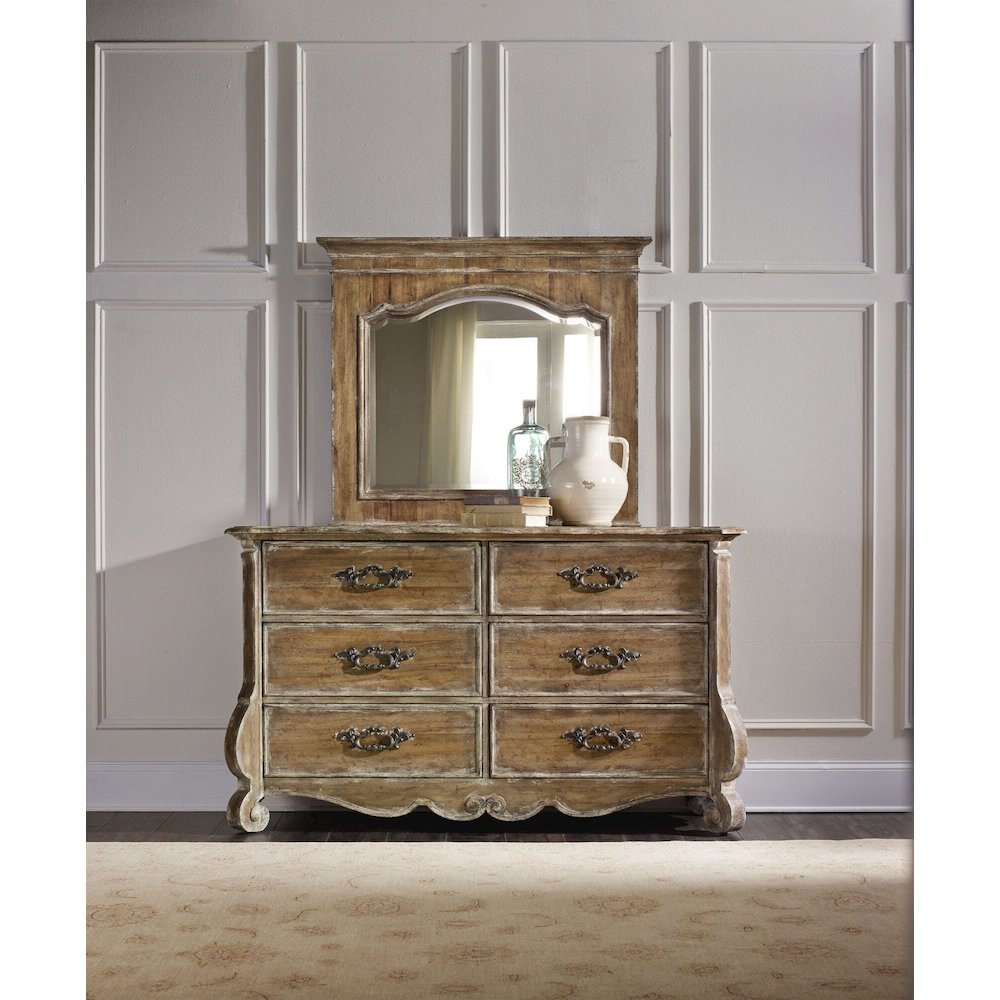 Hooker Furniture Chatelet 6 Drawer Dresser in Caramel Froth