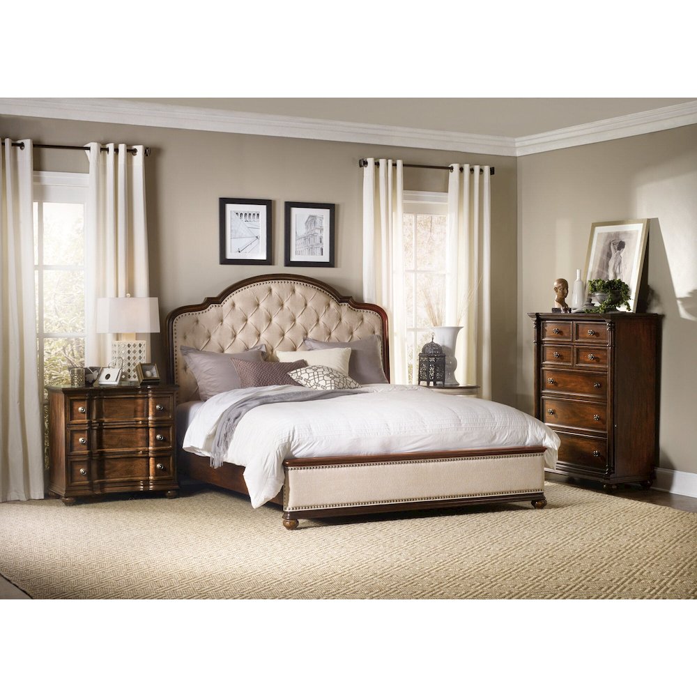 Leesburg Wood Tall Chest of Drawers, 5-Drawer Bedroom Dresser, Mahogany