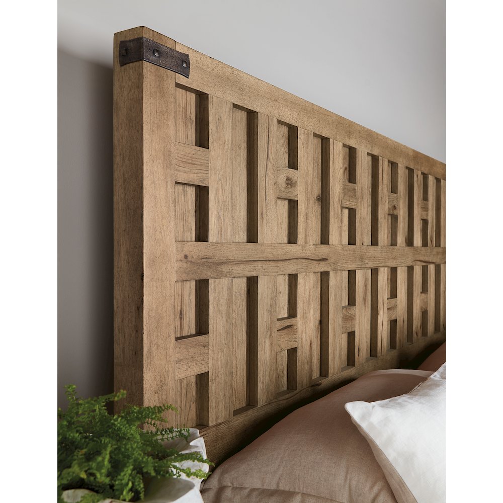 Vineyard Row Queen Panel Bed