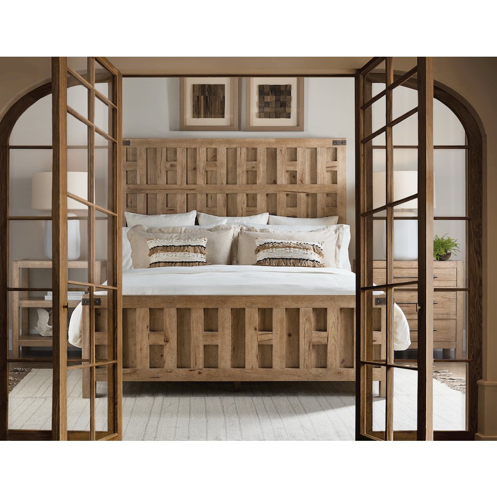 Vineyard Row Queen Panel Bed