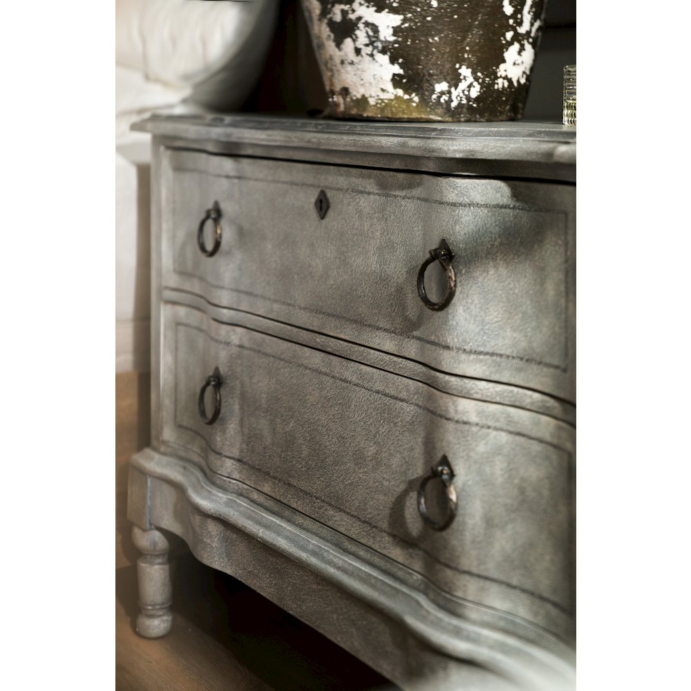 Hooker Furniture Bedroom Boheme Verbena Bachelors Chest