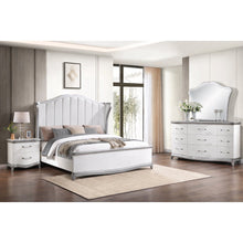 Nina Cream High-gloss 4-Piece Bedroom Set, King