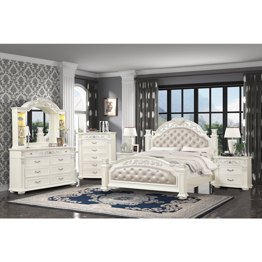 Platinum Pearl White Low Poster 5-Piece Bedroom Set, King